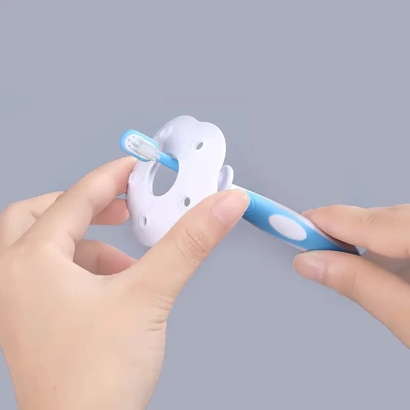 فرشاة اسنان و لسان سيليكون 2