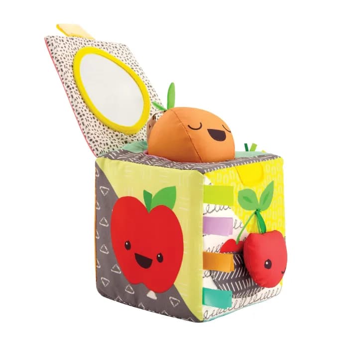 INFANTINO Peek Seek Sensory Cube