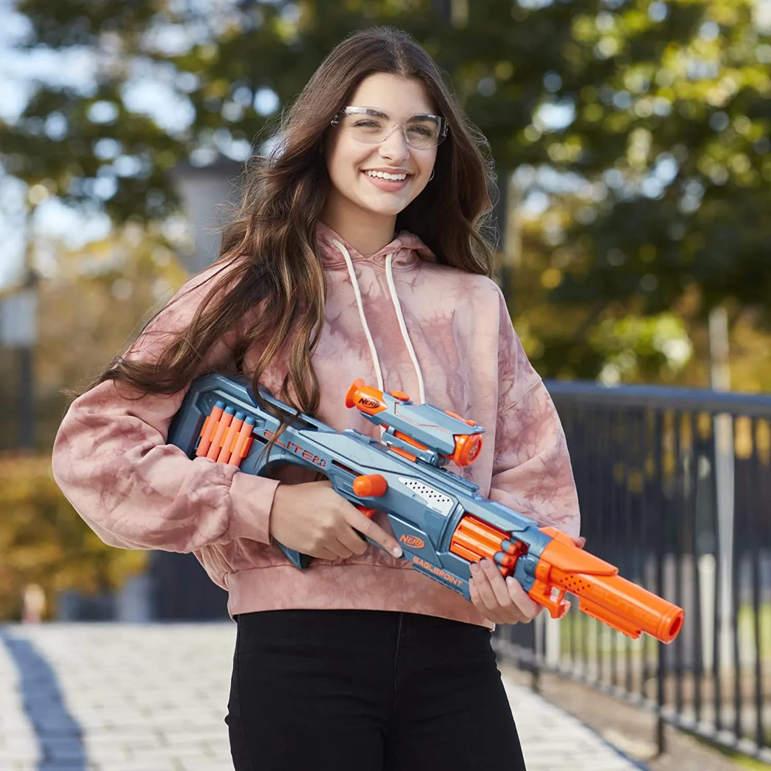 مسدس NERF كبير + 16 طلقة 2