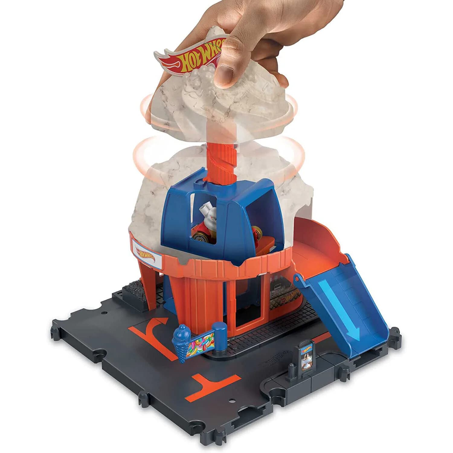 Downtown IceCream Playset With Car 2