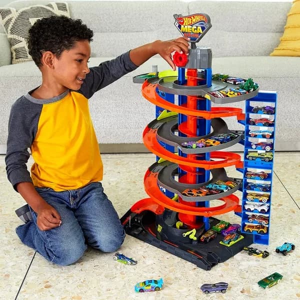 HOT WHEELS NEW MEGA GARAGE 3